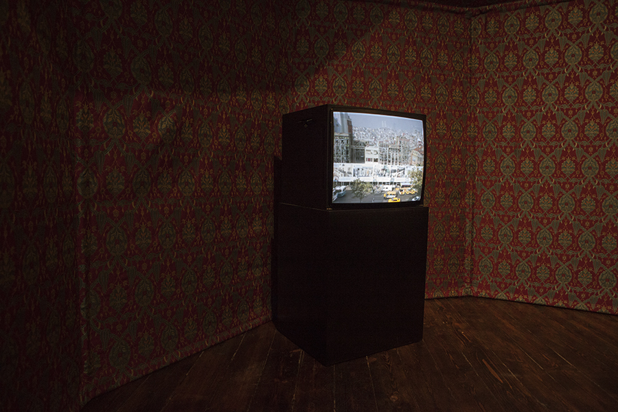 Split Screen. Özgür Demirci. Video Installation - 18'55" - 2014.  View from Adam Mickiewicz Museum